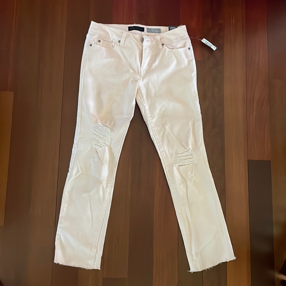 Aeropostale Ankle straight distressed light pink jeans. Size 2